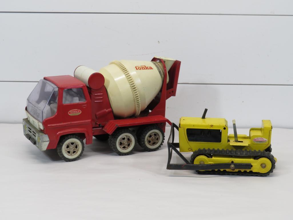 Tonka Gas Turbine Cement Mixer and Tonka Dozer (1 of 11)