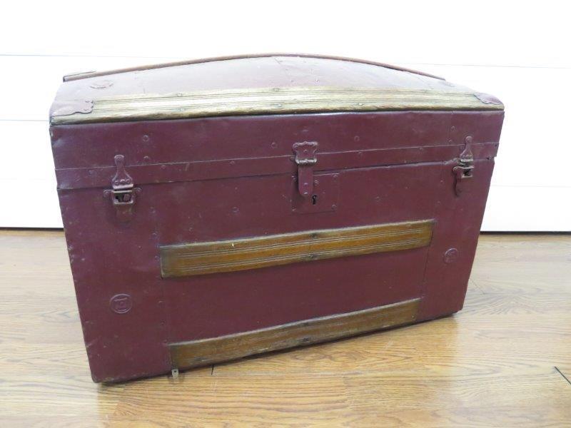 Antique Dome Top Steamer Trunk (1 of 13)