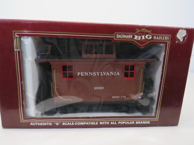 Bachmann G Scale Model Train Caboose (1 of 4)