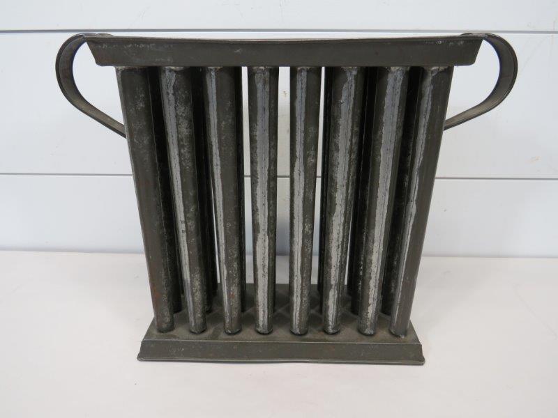 Tin 24 Candle Rectangular Mold (1 of 6)