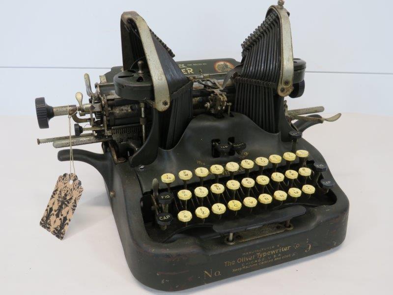 Oliver 1912 Printype Type Writer No. 9 - Pere Marquette (1 of 16)