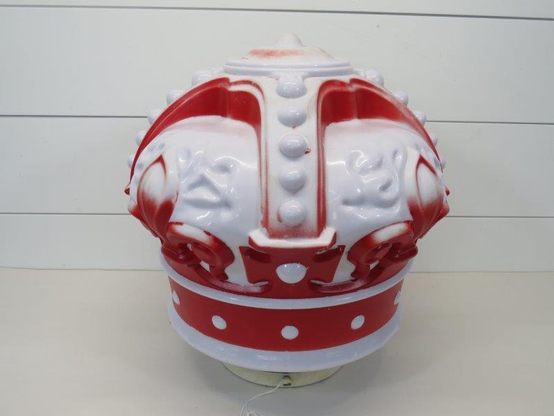 1930's Original Standard Oil Red Crown Milk Glass Globe (1 of 19)