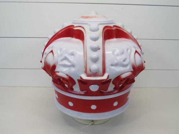 1930's Original Standard Oil Red Crown Milk Glass Globe