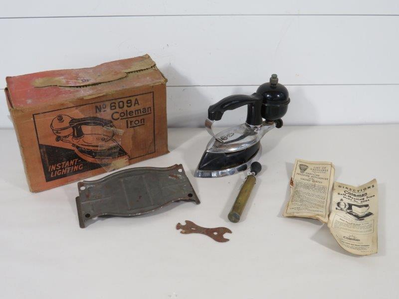 Coleman Lamp & Stove Co. Self Heating Iron (1 of 19)