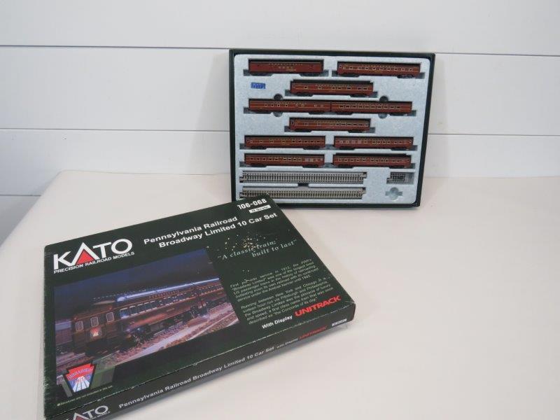 Kato Pennsylvania Railroad N Scale Passenger Car Set (1 of 10)