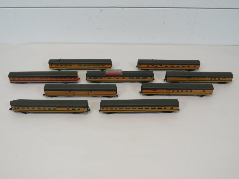 Atlas / Con-Cor N Scale Passenger Cars (9) (1 of 10)