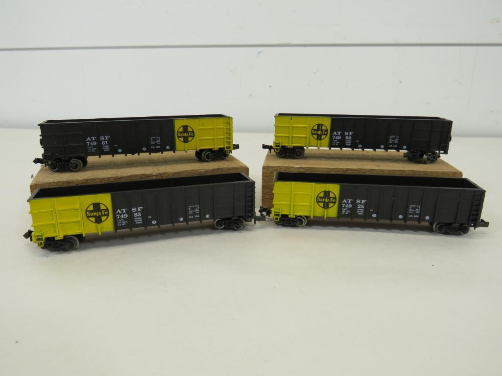 N Scale Santa Fe Hopper Cars (4): Not in original packaging. Cars are 4" L 