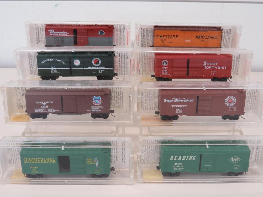 Micro Trains N Scale Box Cars (8) (1 of 12)