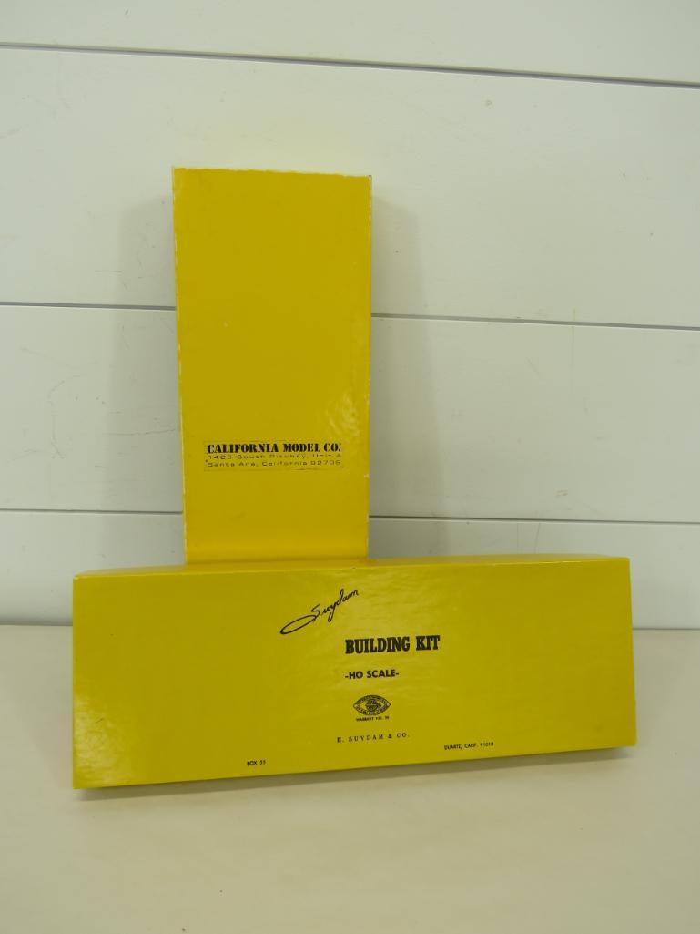 Suydam HO Scale No. 8 Roundhouse Kit & No. 8X Extra (1 of 9)