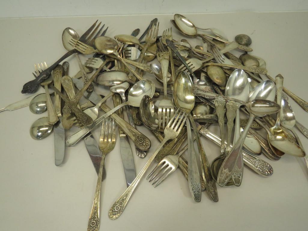 Lot of Vintage Silverplate Flatware (83) (1 of 9)
