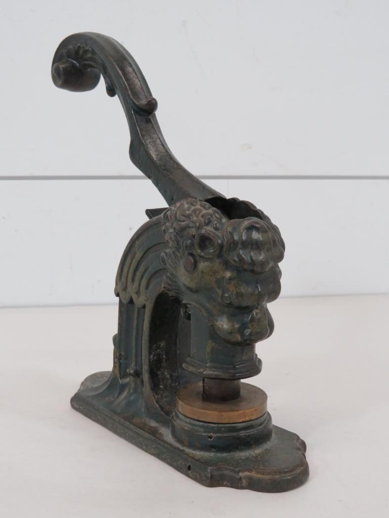 Antique Cast Iron Lion Head Seal - Mt Sterling, (1 of 10)