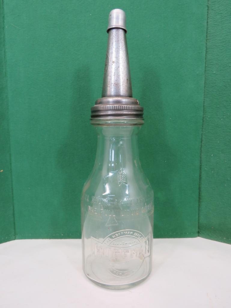 Huffman 1 QT Glass Oil Bottle with Master Spout (1 of 9)