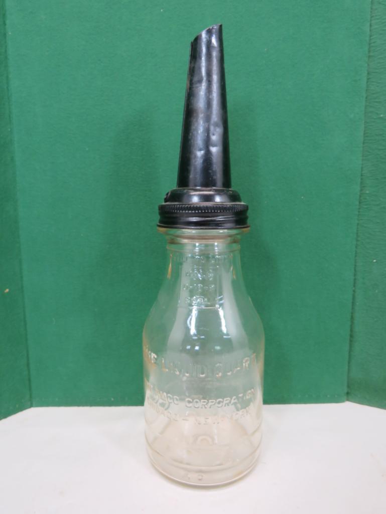 Amco Corp. 1 QT Glass Oil Bottle with Orig Spout (1 of 9)