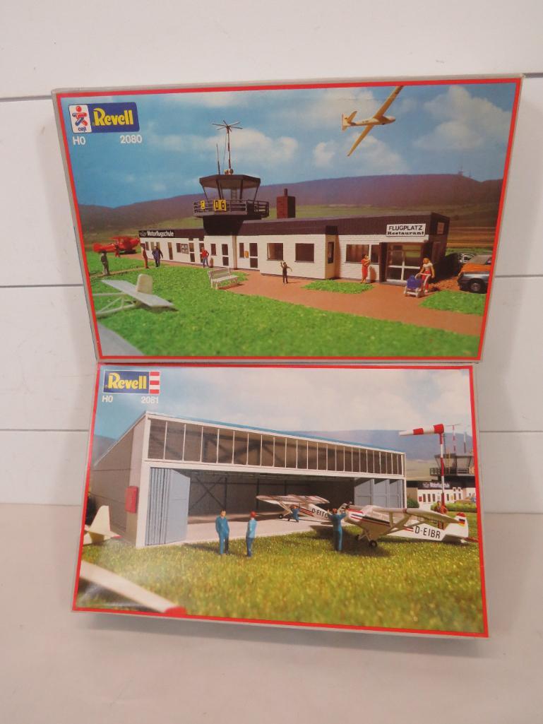 Revell HO Scale Airport & Hanger Building Kits (2) (1 of 9)