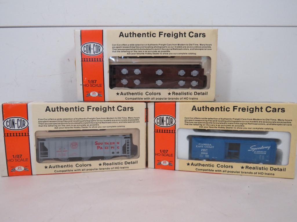 Con-Cor HO Scale Kit Cars (3) (1 of 7)