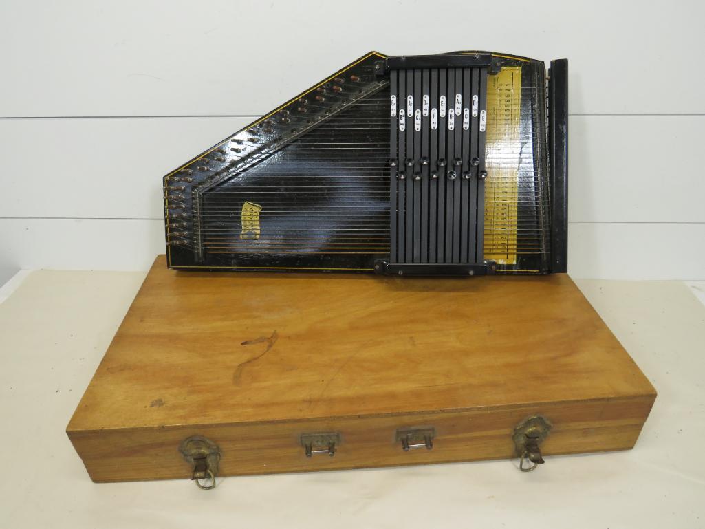 Oscar Schmidt Autoharp Stringed Instrument (1 of 9)