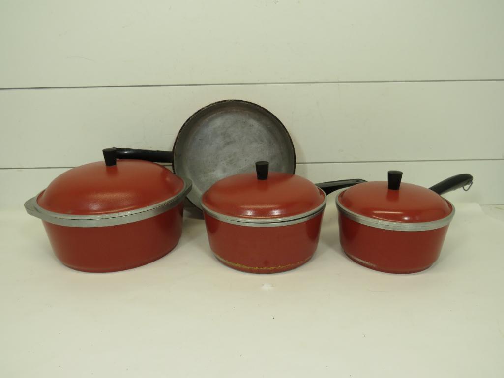 Lot of Club Aluminum Cookware (1 of 11)