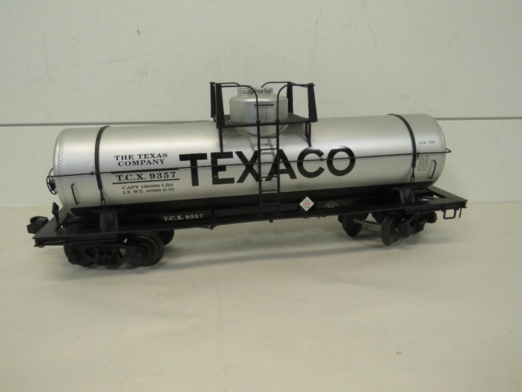 USA Trains 'G' Scale Texaco Tank Car-Knuckle Couplers: This item is shippable. We offer combined shipping in-house. Dimensions: G scale Photos will serve to represent any other condition issues. Condition reports will be answered up until 24 hours prior