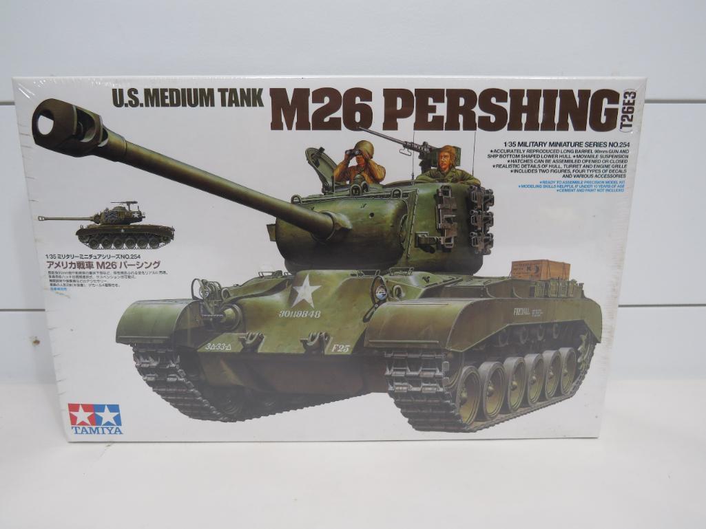 Tamiya M26 Pershing US Medium Tank 1:35 Scale Kit (1 of 10)