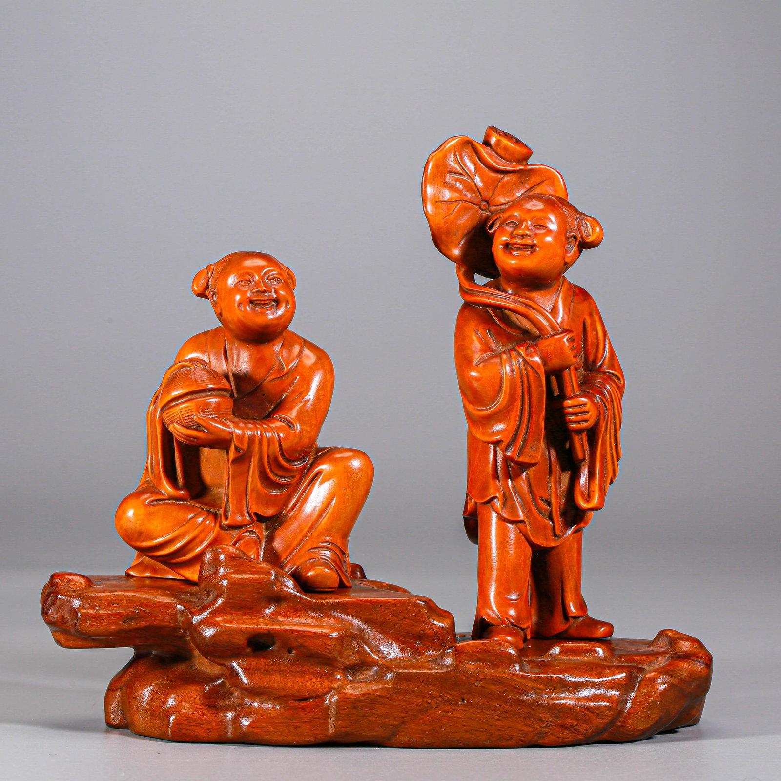 A Carved Boxwood Decoration Qing Dyn.: A Carved Boxwood Decoration Qing Dyn. Weight: 700g; H 19cm; W 23cm