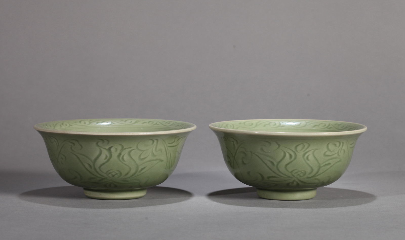 Pair Chinese Celadon Glaze Bowls: Pair Chinese Celadon Glaze Bowls H: 7cm; D: 15cm