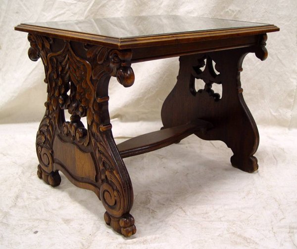OCCASIONAL TABLE WITH CARVED EAGLES 21" TALL 27" W