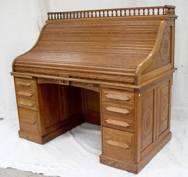 CARVED OAK S ROLL TOP DESK WITH CARVED RAISED PANE - 2