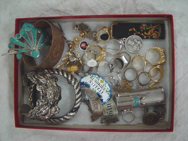1 LOT OF JEWELRY & MISC