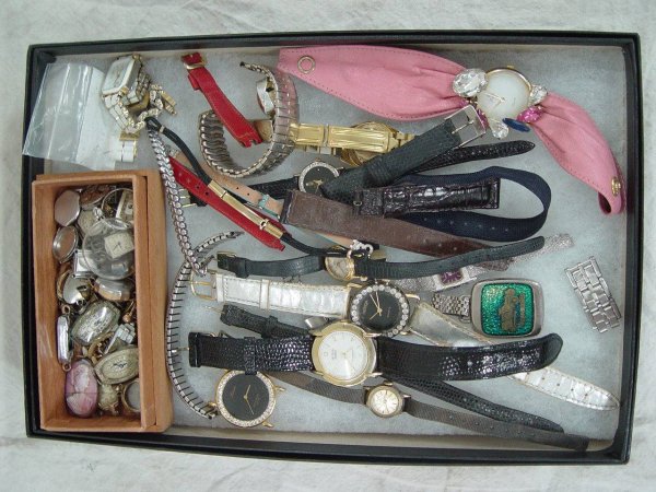1 LOT OF WATCHES, BANDS & PARTS