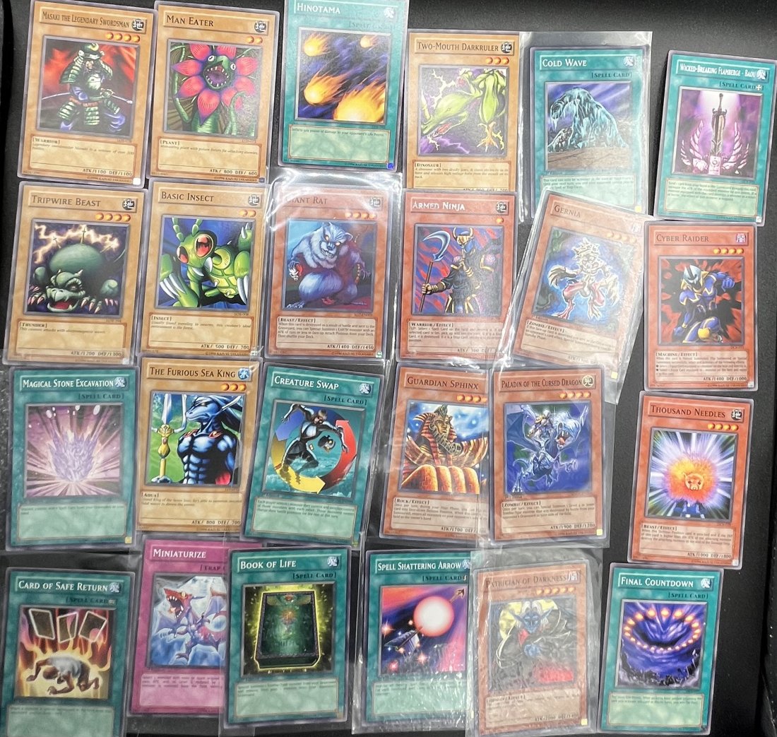 1st Edition Yugioh Cards: (29) twenty nine 1 st edition and others Yugioh Cards