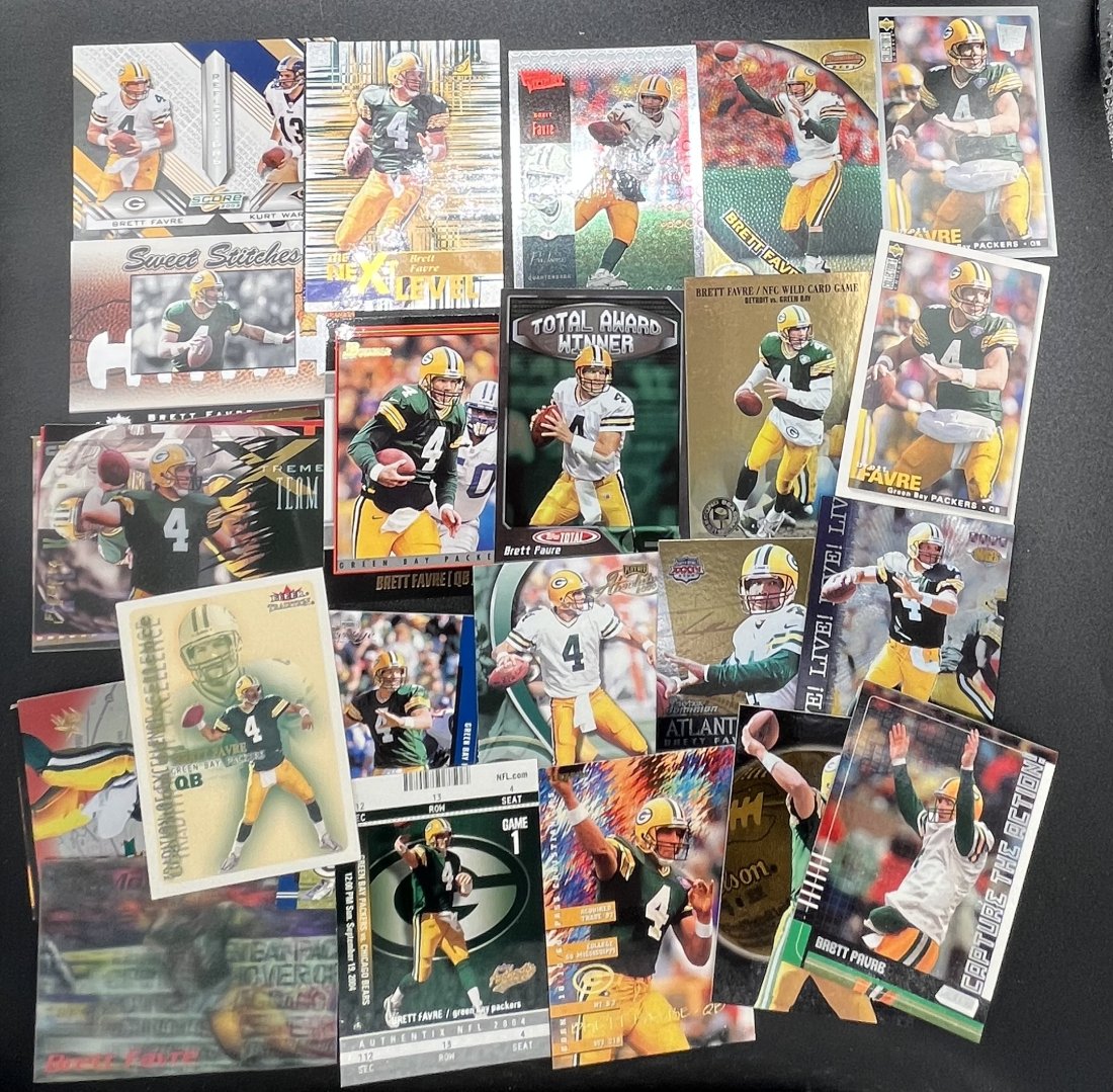 Brett Favre Cards Lot: Brett Favre Cards Lot Of different years