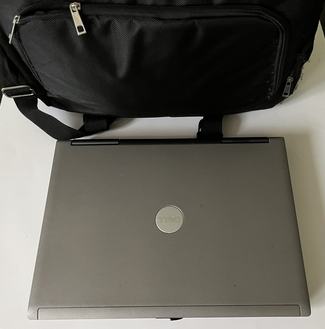 Dell Laptop (1 of 4)
