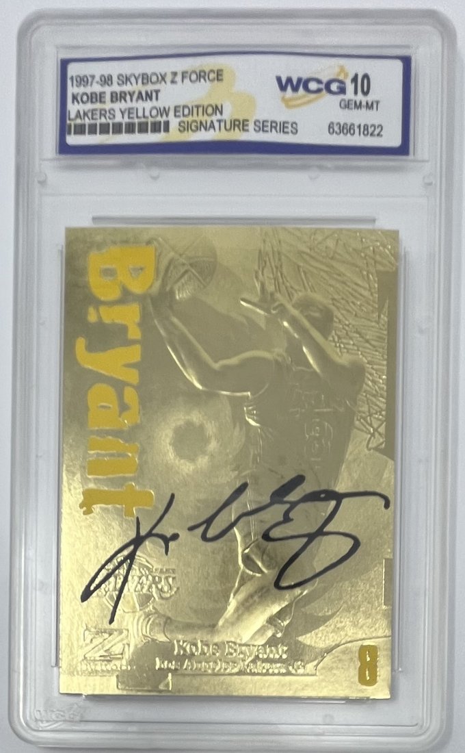 Kobe Bryant Signature Series Card: 1997 Skybox Kobe Bryant basketball lakers Yellow Edition signature series basketball card mint 10