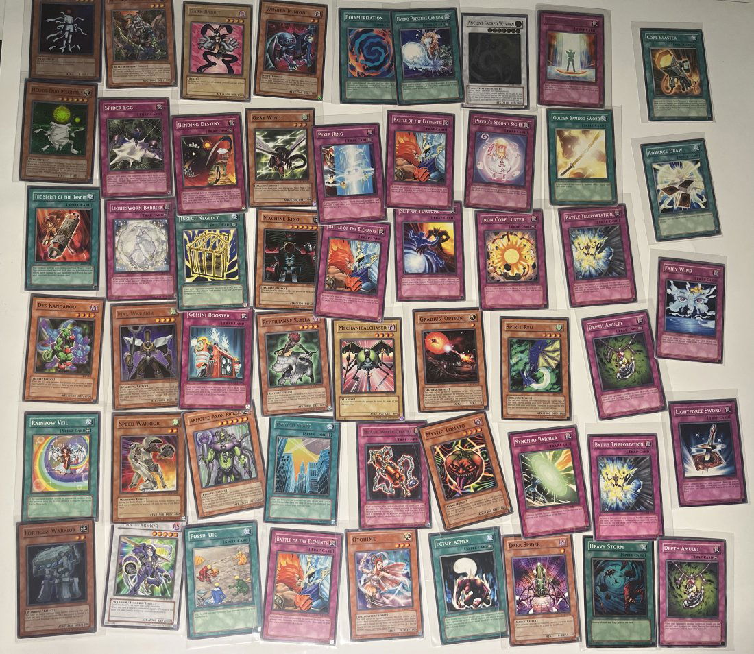 Yu Gi Oh Holo And Non Holo Cards (1 of 4)