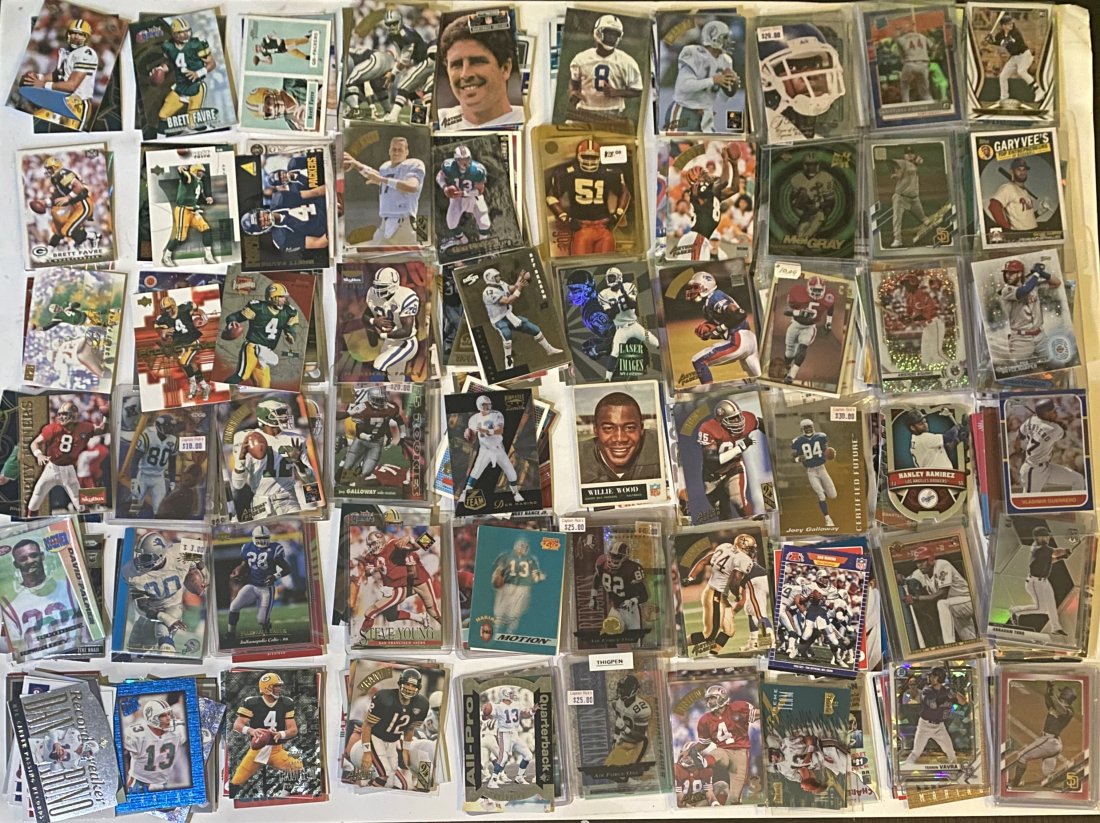 Vintage & Modern Dan Marino , Bryce Harper , Brett Favre, Rookies, Inserts And More: Vintage & Modern Dan Marino , Bryce Harper , Brett Favre, Rookies, Inserts And More