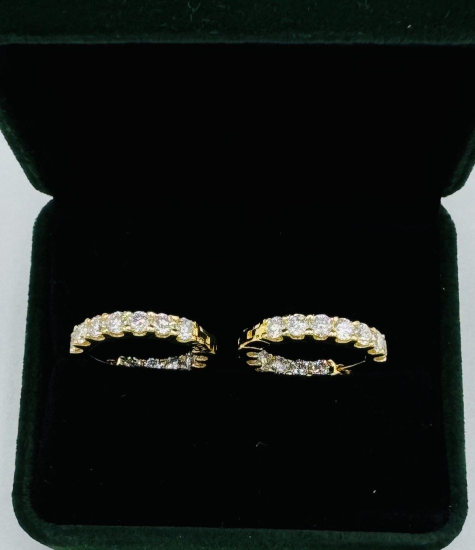 Sparkling VVS Hoop Earrings (1 of 4)