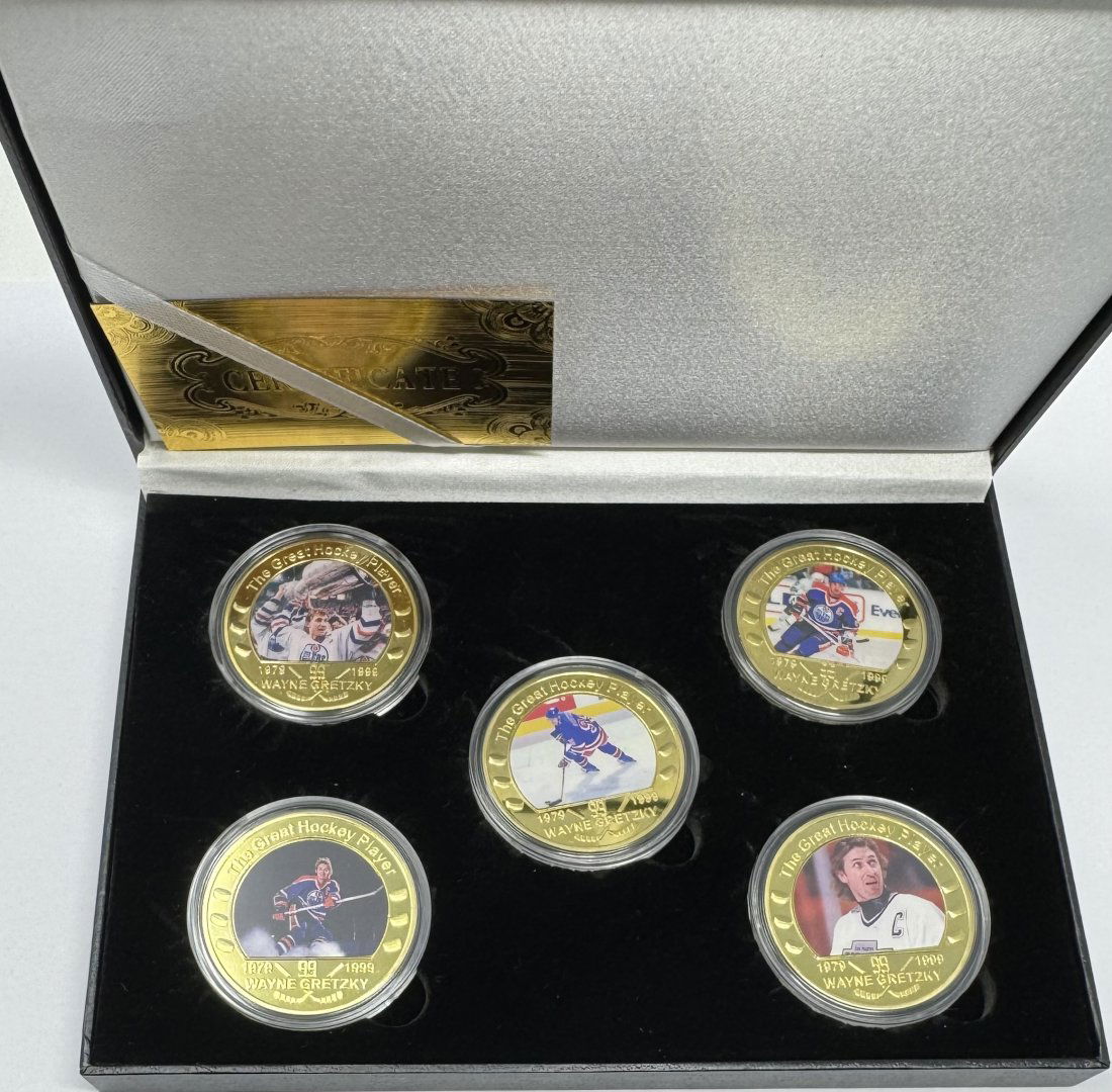 Wayne Gretzky Hockey Coins Collection (1 of 2)