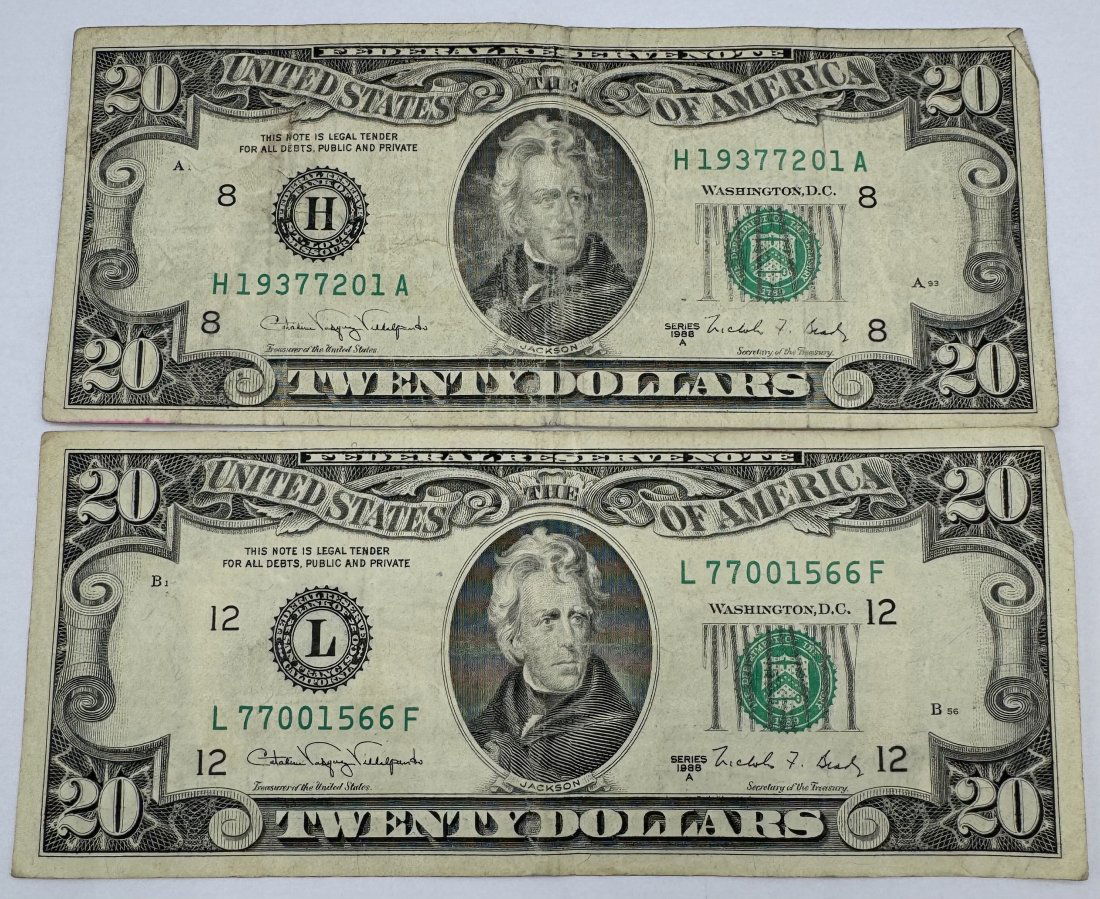 1988 Twenty Dollar Bills: (2) 1988 Twenty Dollar Bills A Series