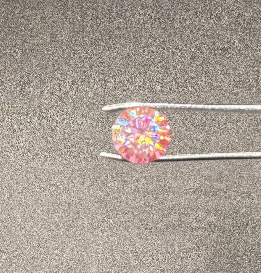 Pink VVS 5 Carats Stone (1 of 2)
