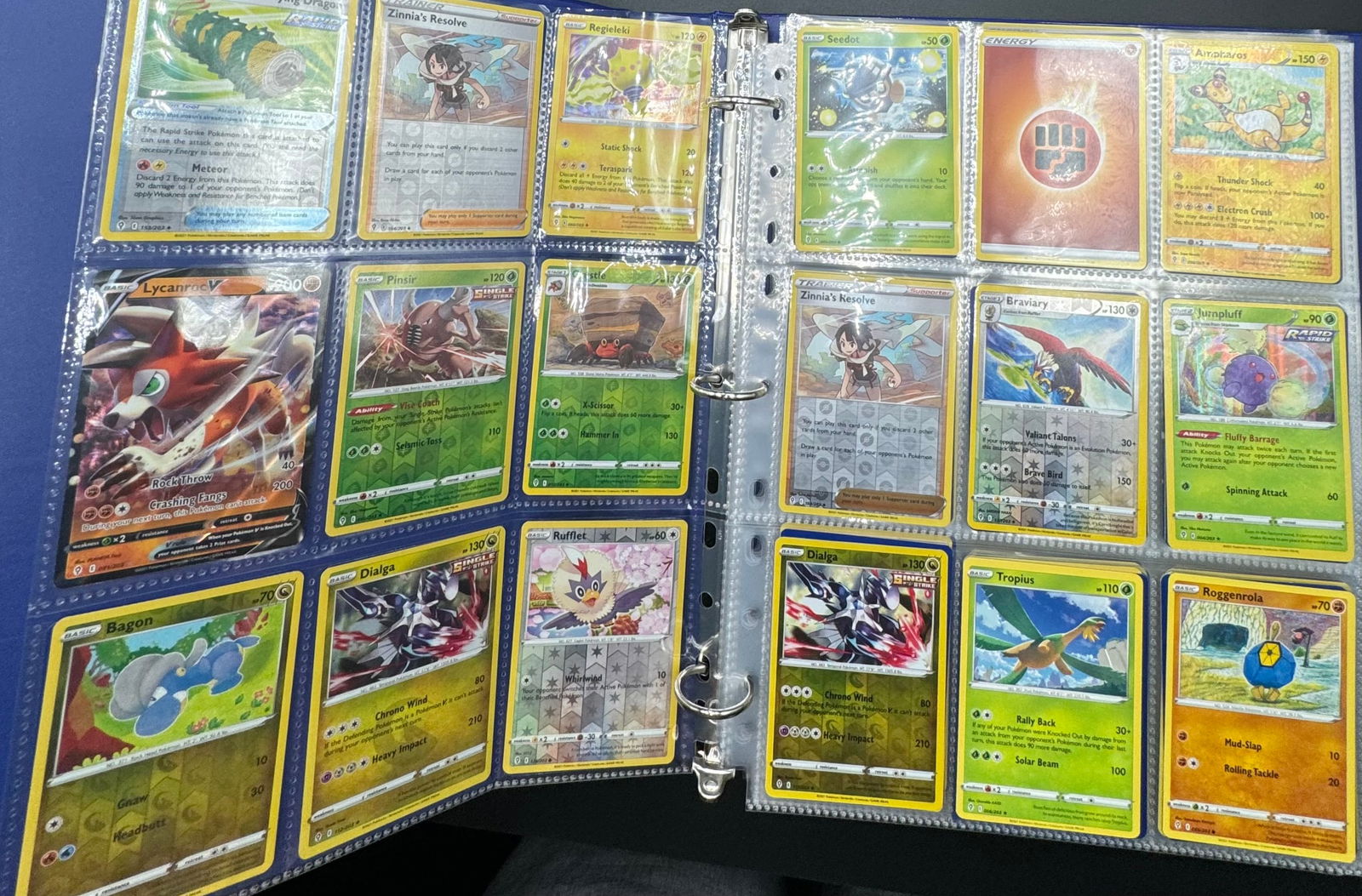 2021 Pokemon Trading Cards Binder (1 of 5)