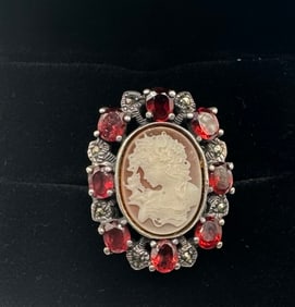 Vintage Silver Carved Ring With Garnet Stones