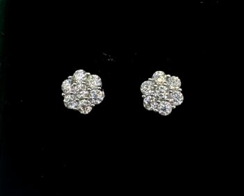 Flower VVS Moissanite Earrings