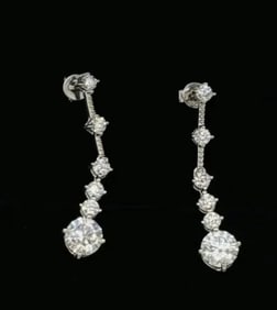 Sparkling VVS Moissanites Earrings