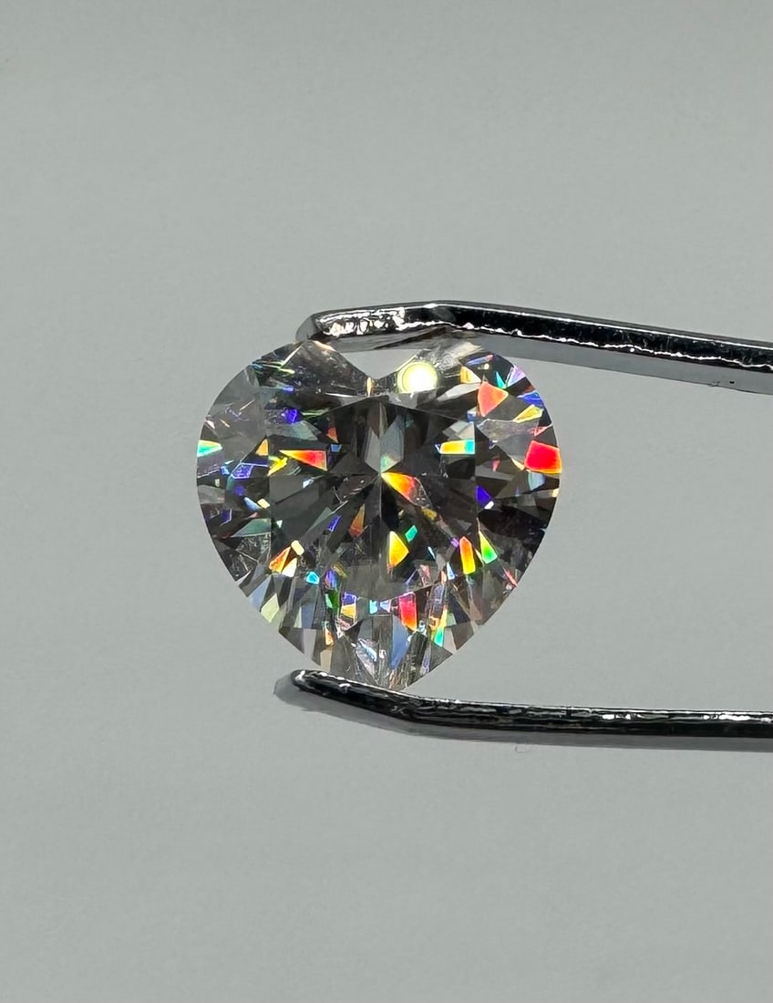 Heart Shape VVS Moissanite Stone (1 of 2)