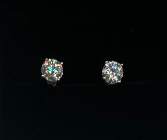 Moissanite Earrings 1 Carat