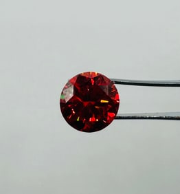 Sparkling VVS Moissanite Red Color