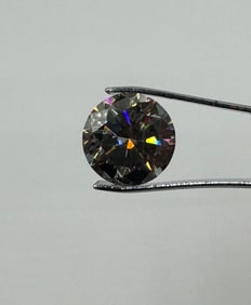 10 Carats Grey VVS Moissanite