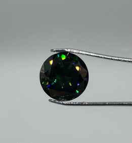 10 Carats Green VVS Moissanite