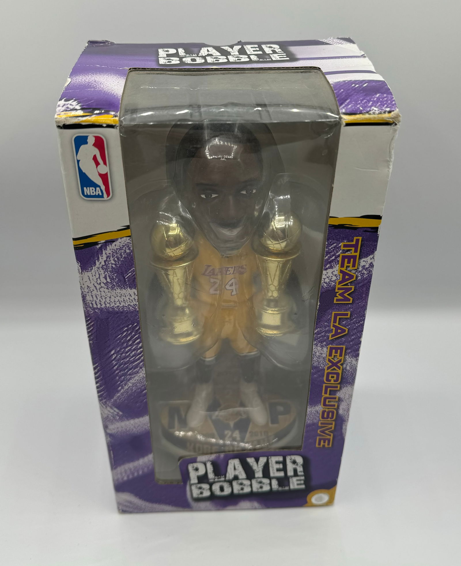Kobe Bryant Figure /2040 (1 of 3)