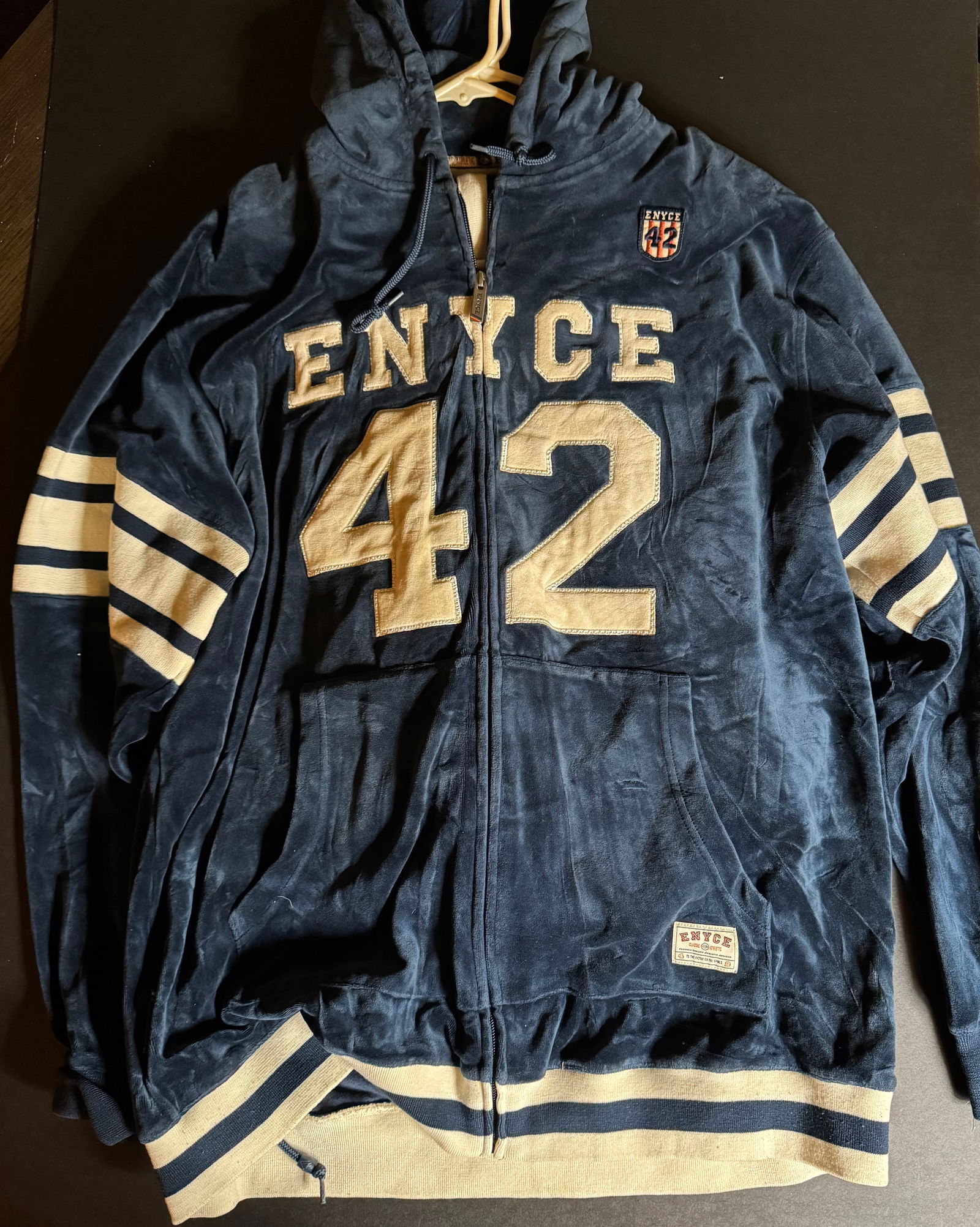 Enyce Classic Athletic Apparel Set #42 (1 of 5)